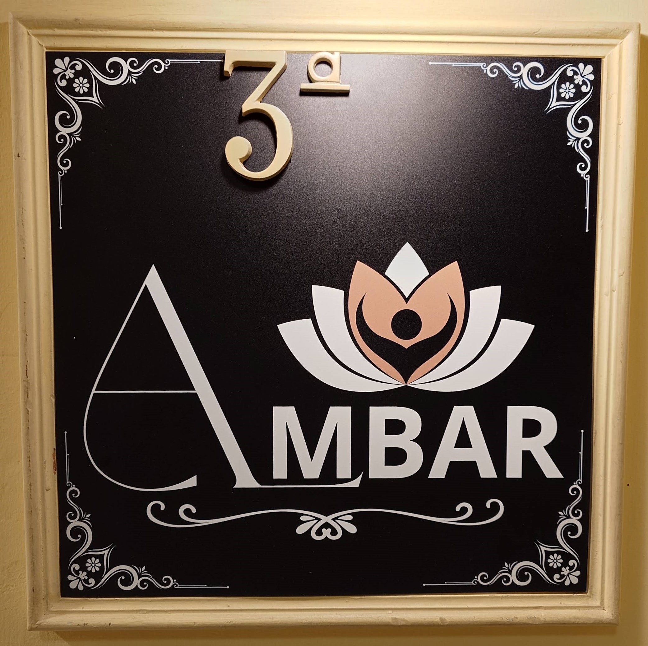 Ambar Erotic Massage Barcelona